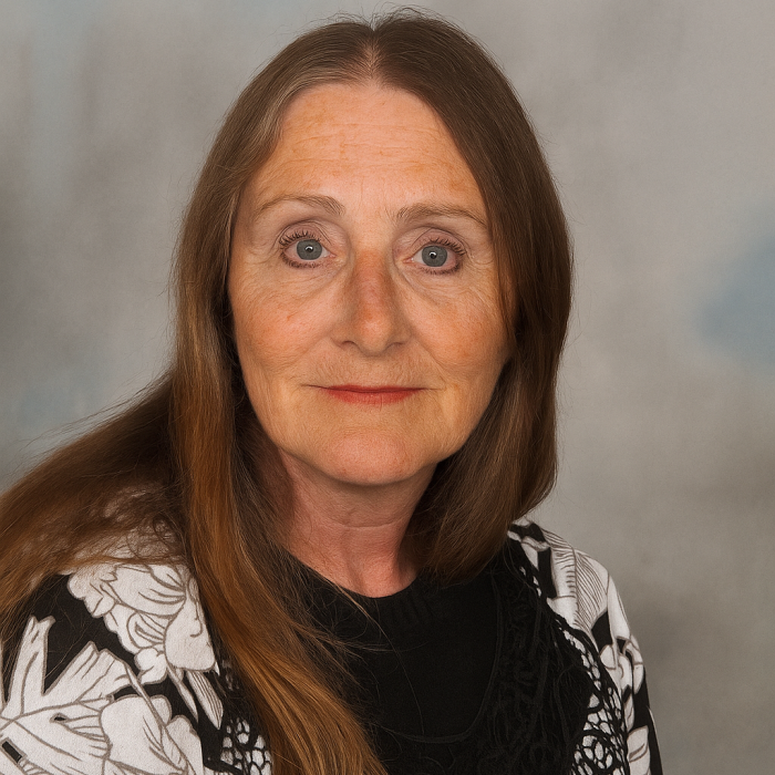 Portrait of Donna Freeman, a staff member at Lifeline South East.