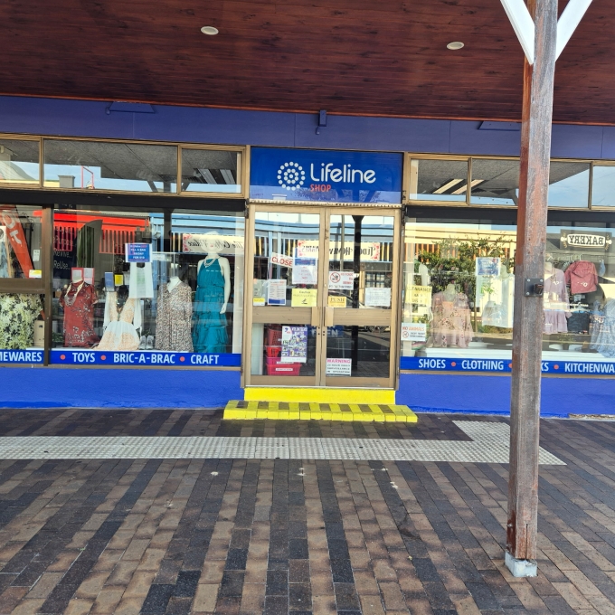 image of victor harbor shop