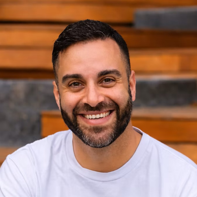 A headshot of Michael Elwan